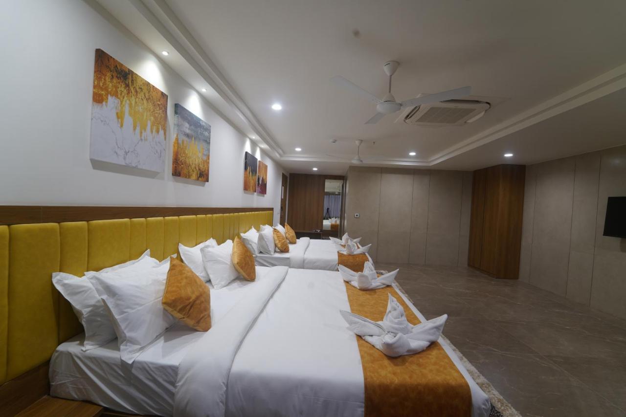 Kevadia Hotel Stature Inn מראה חיצוני תמונה
