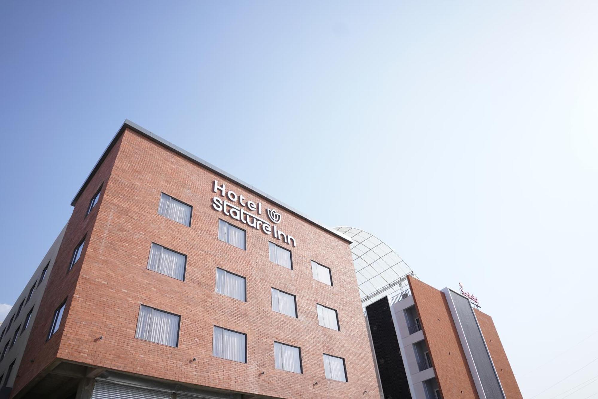 Kevadia Hotel Stature Inn מראה חיצוני תמונה
